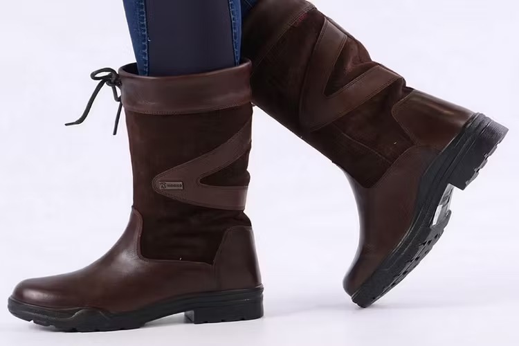 Laarzen | Ritsema Dier & Tuin